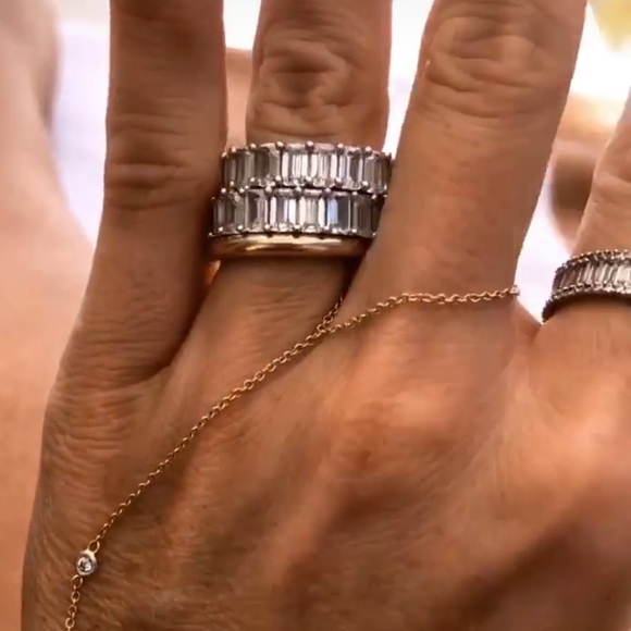 Gorgeous eternity band rings - Picture 9 of 15